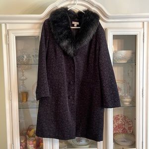 Dress Barn Woman’s Coat Removable Faux Fur collar size 14/16 Black